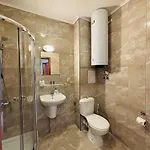 公寓式酒店 Izvora Front