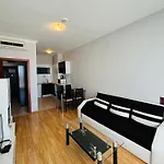 Izvora Front 아파트호텔