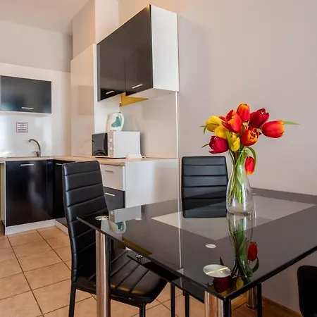 Izvora Front Appart hôtel Sables d'or