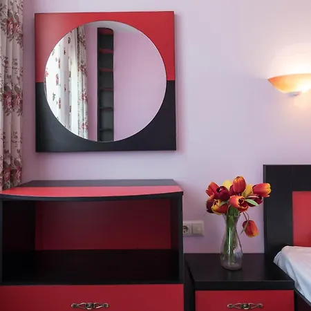 Hotel de apartamente 1-st Line Izvora Sea View On