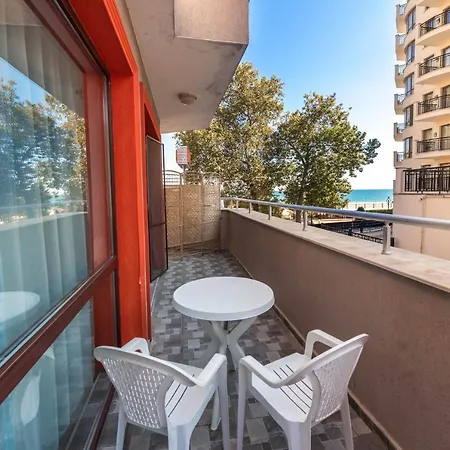 Hotel de apartamente 1-st Line Izvora Sea View On 3*