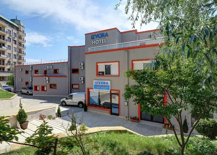 Izvora Front Aparthotel