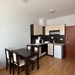 Izvora Front Hotel apartamentowy