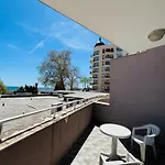 Izvora Front Hotel apartamentowy 4*