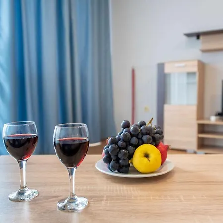 מלון דירות Izvora Front גולדן סנדס