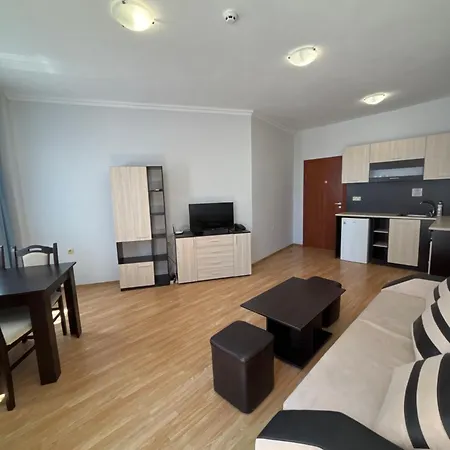 Izvora Front Apartmanhotel Aranyhomok