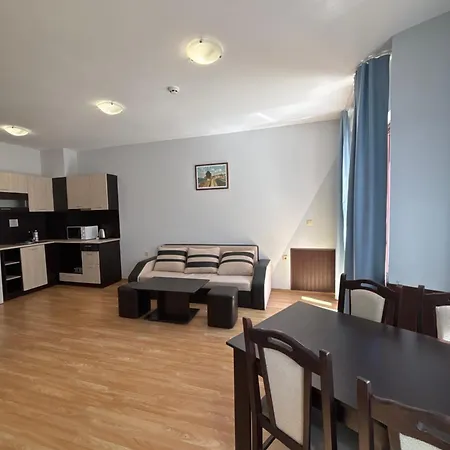 Apartmanhotel Izvora Front