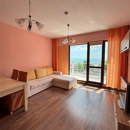 Izvora Front Hotel apartamentowy
