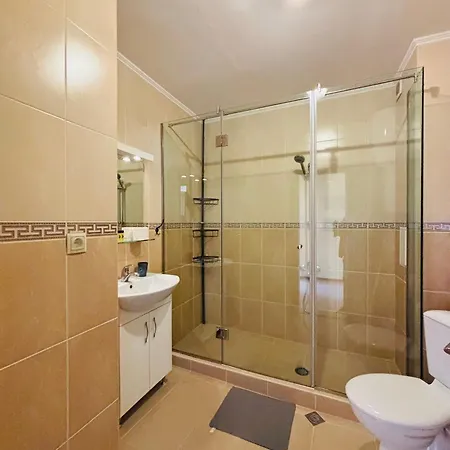 Hotel apartamentowy Izvora Front Złote Piaski