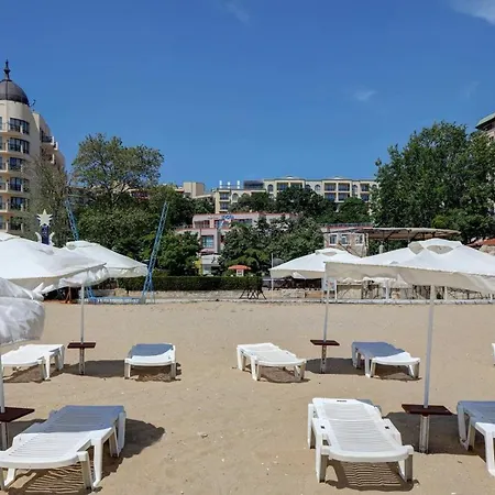 מלון דירות Izvora Front